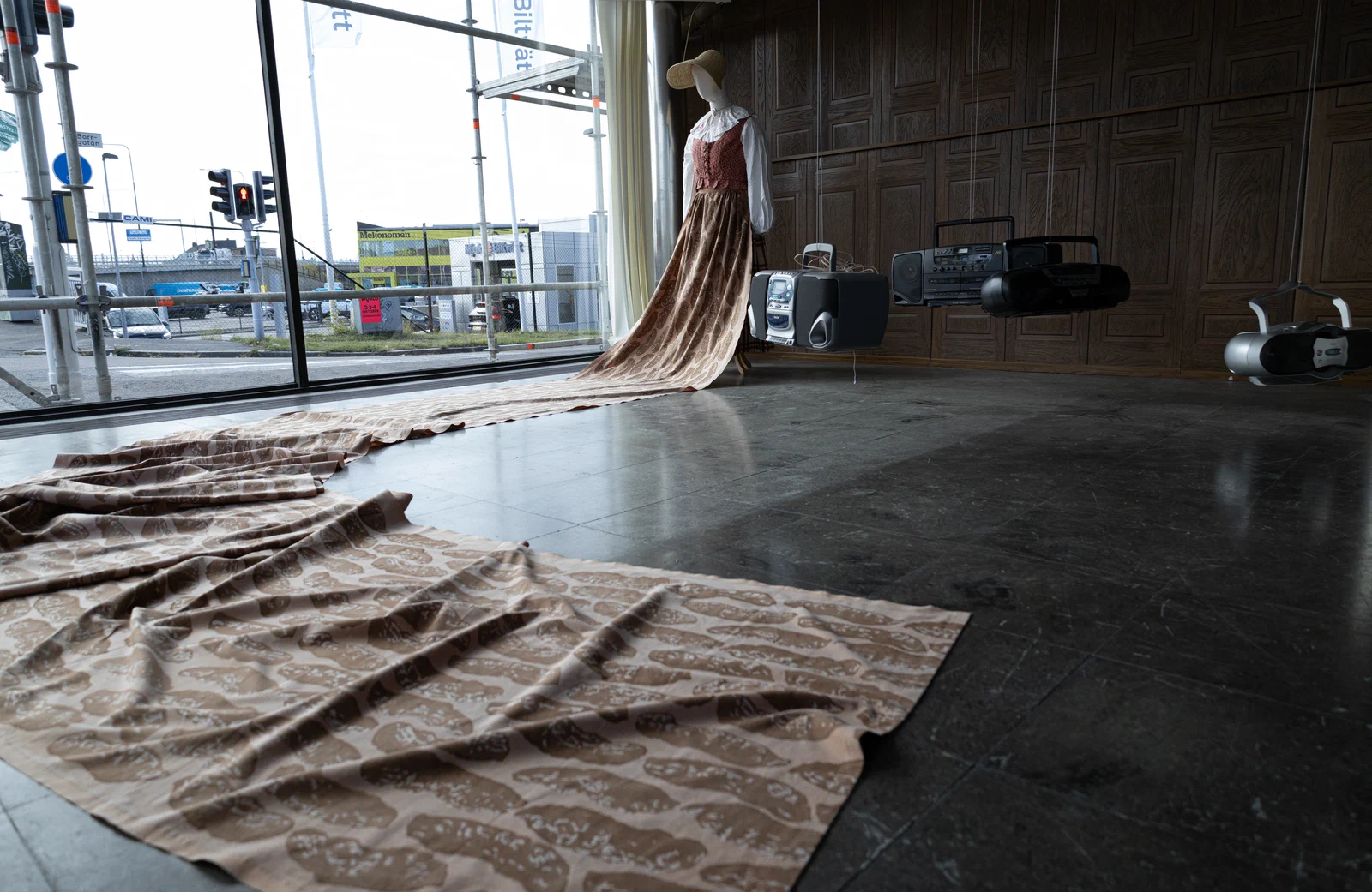 exhibition photo